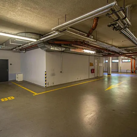 Park View Apartman With Private Garage And Balcony *